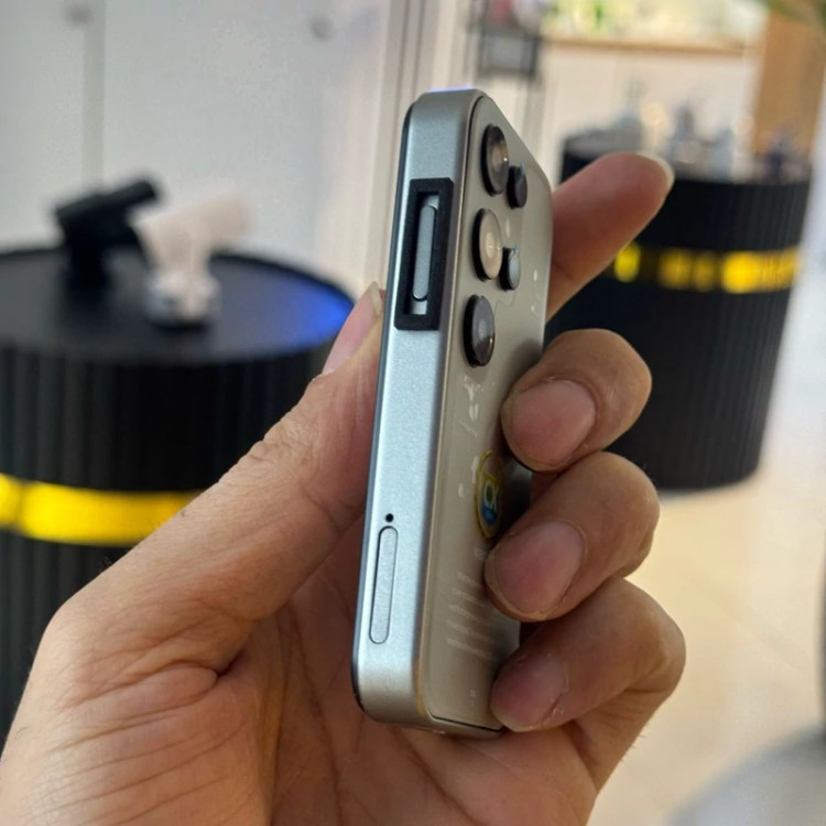 گوشی سویس S25 Ultra | حافظه 16 رم 2 گیگابایت