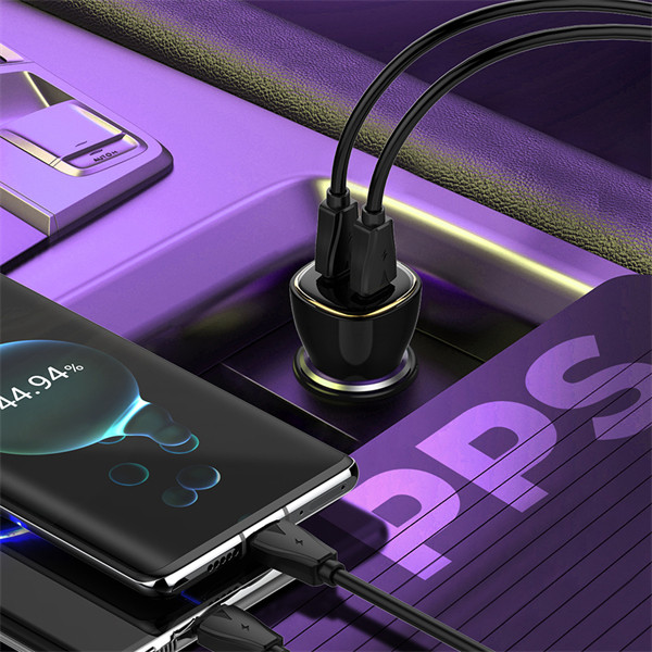 شارژر فندکی الدینیو مدل C104 فوقسریع ۶۰ وات با دو پورتP D، همراه با کابل USB-C